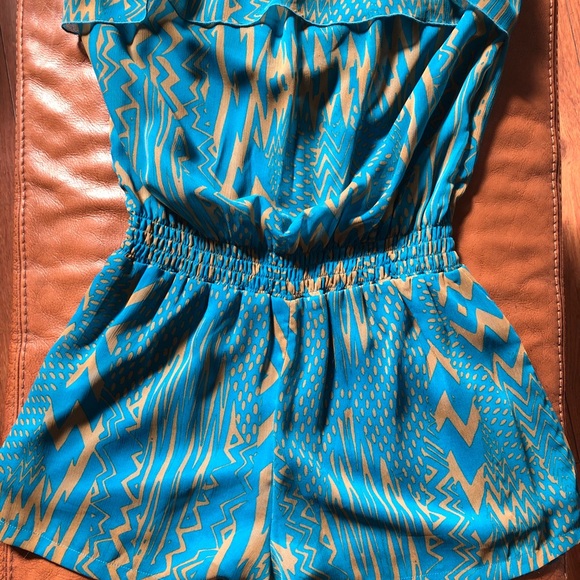 SUPER CUTE Love Fire Romper- Size L - Picture 2 of 2